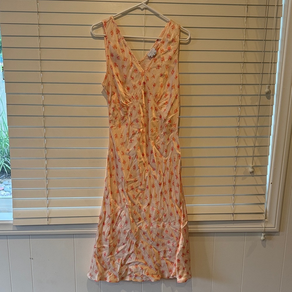 V-Neck Floral Midi Slip Dress in Peach and Pink